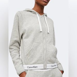 Calvin Klein Sweatshirt